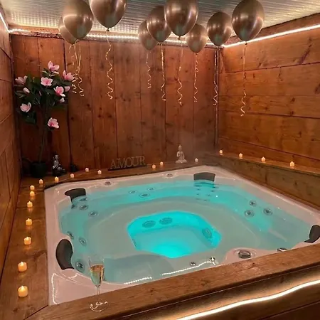 Doux Pavillon - Sauna - Jacuzzi 아파트 타쌍라데미룬