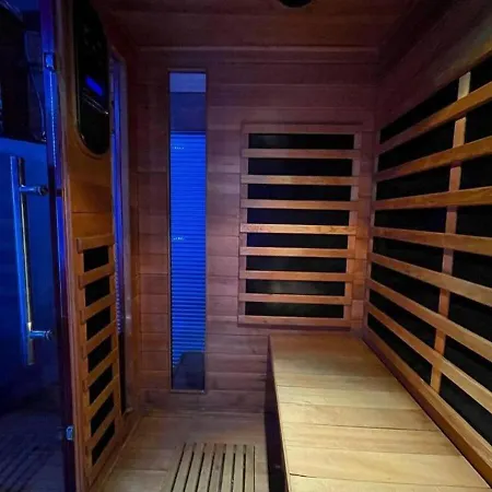 아파트 Doux Pavillon - Sauna - Jacuzzi 타쌍라데미룬